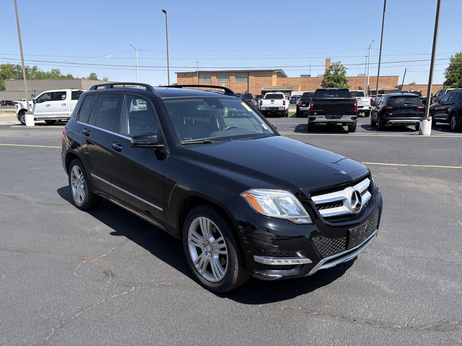Used 2015 Mercedes-Benz GLK-Class GLK350 with VIN WDCGG8JB7FG427615 for sale in Charleston, IL