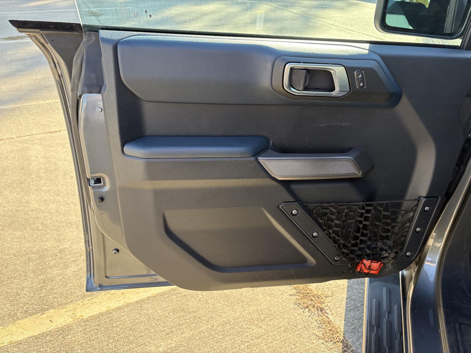 2022 Ford Bronco Outer Banks photo 2