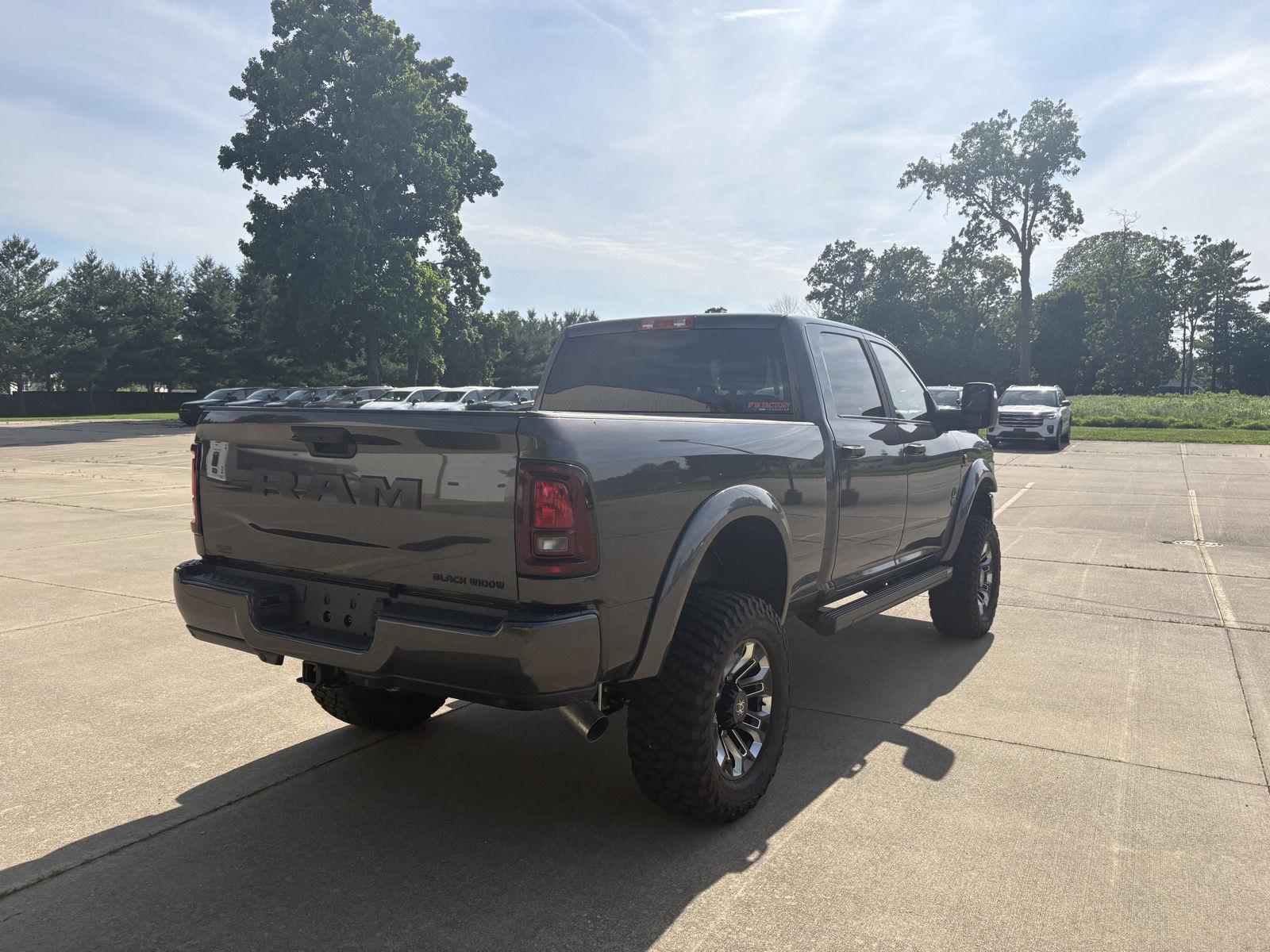 2025 RAM 2500 Big Horn - Photo 8