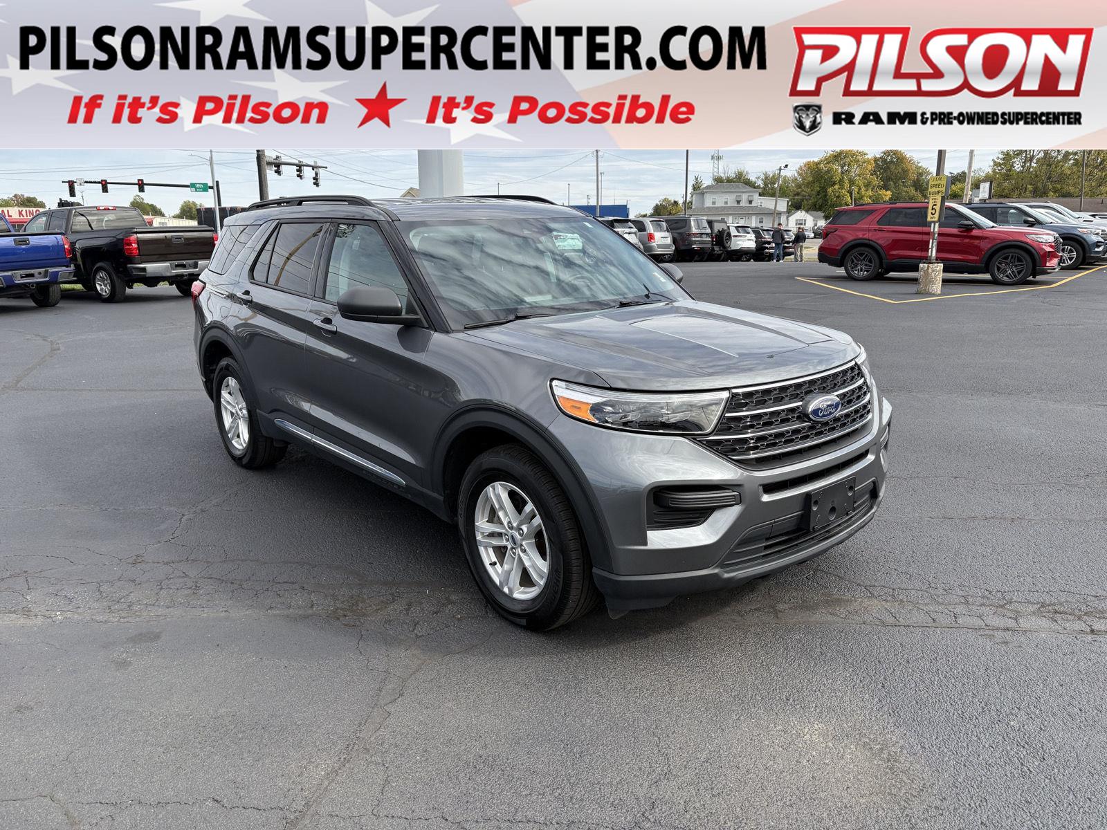 2023 Ford Explorer XLT's photo