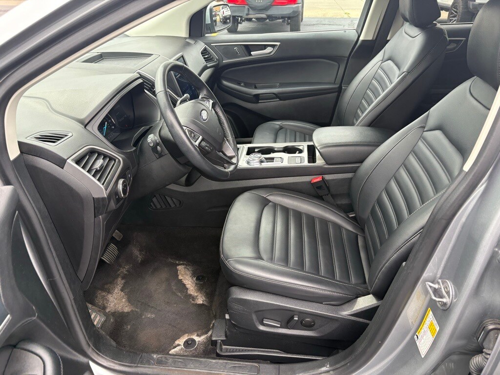 2024 Ford Edge SEL photo 4