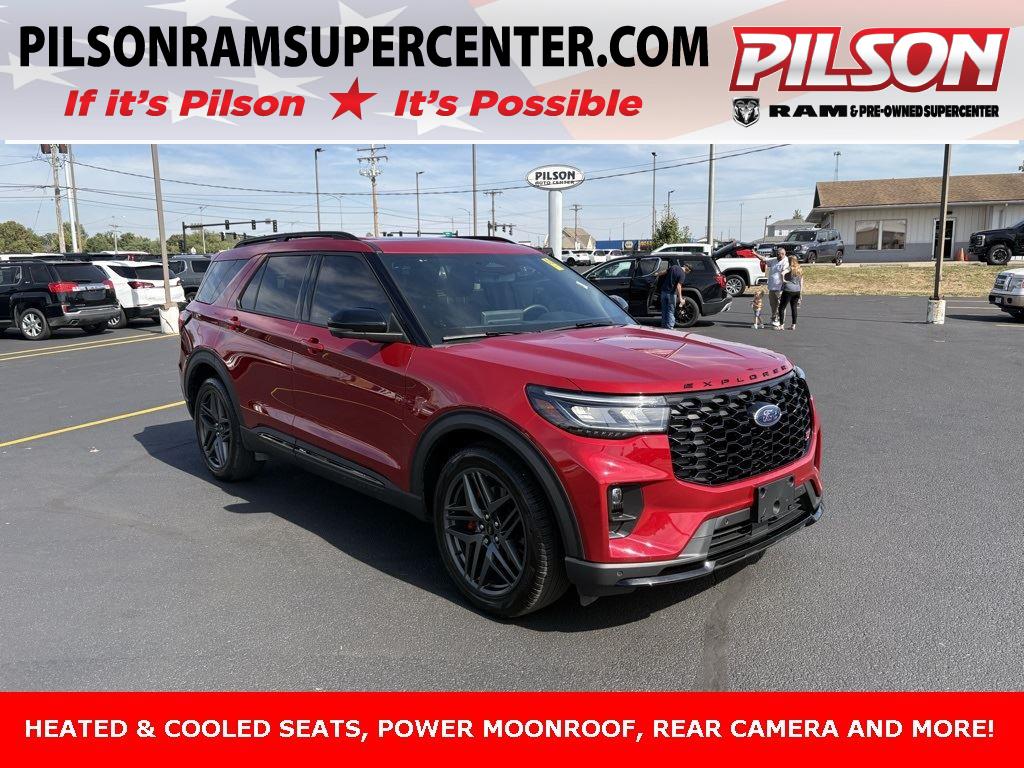 2025 Ford Explorer ST's photo