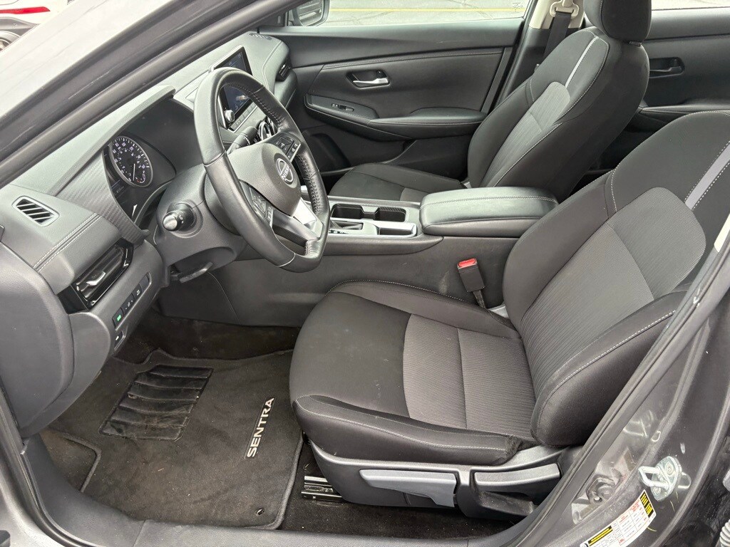 2024 Nissan Sentra SV photo 4