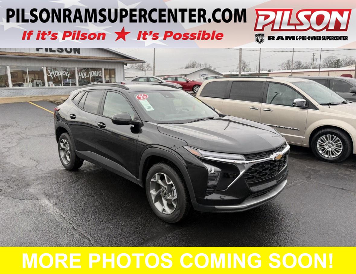 2025 Chevrolet Trax LT's photo