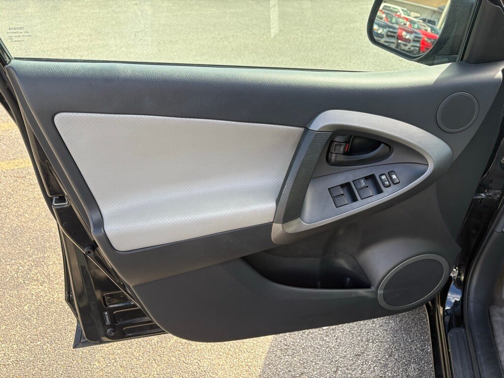 2012 Toyota RAV4 Limited photo 2