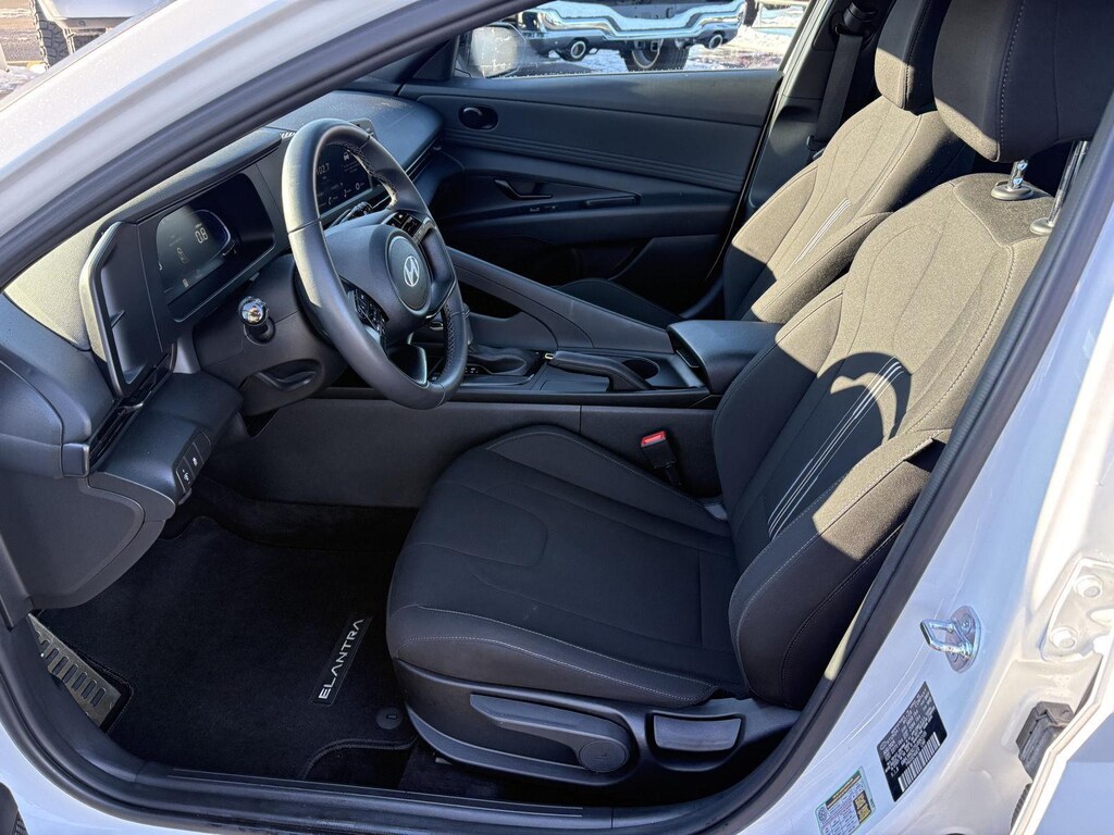 Used 2025 Hyundai Elantra SEL Sport Sedan