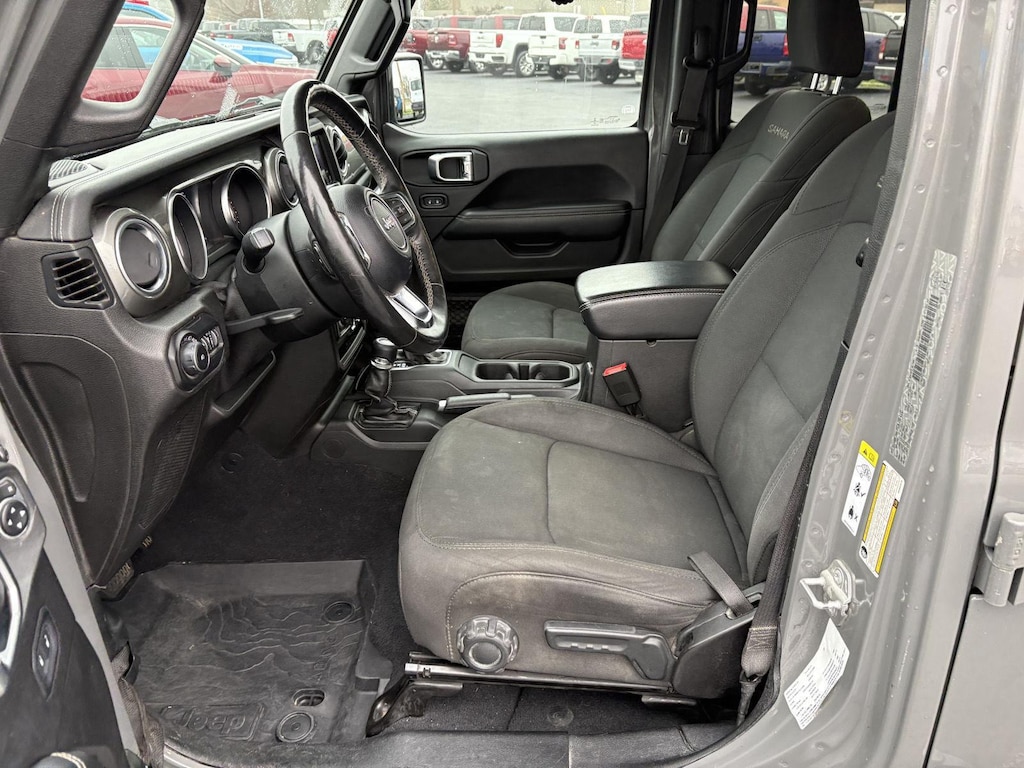 Used 2019 Jeep Wrangler Unlimited Sahara
