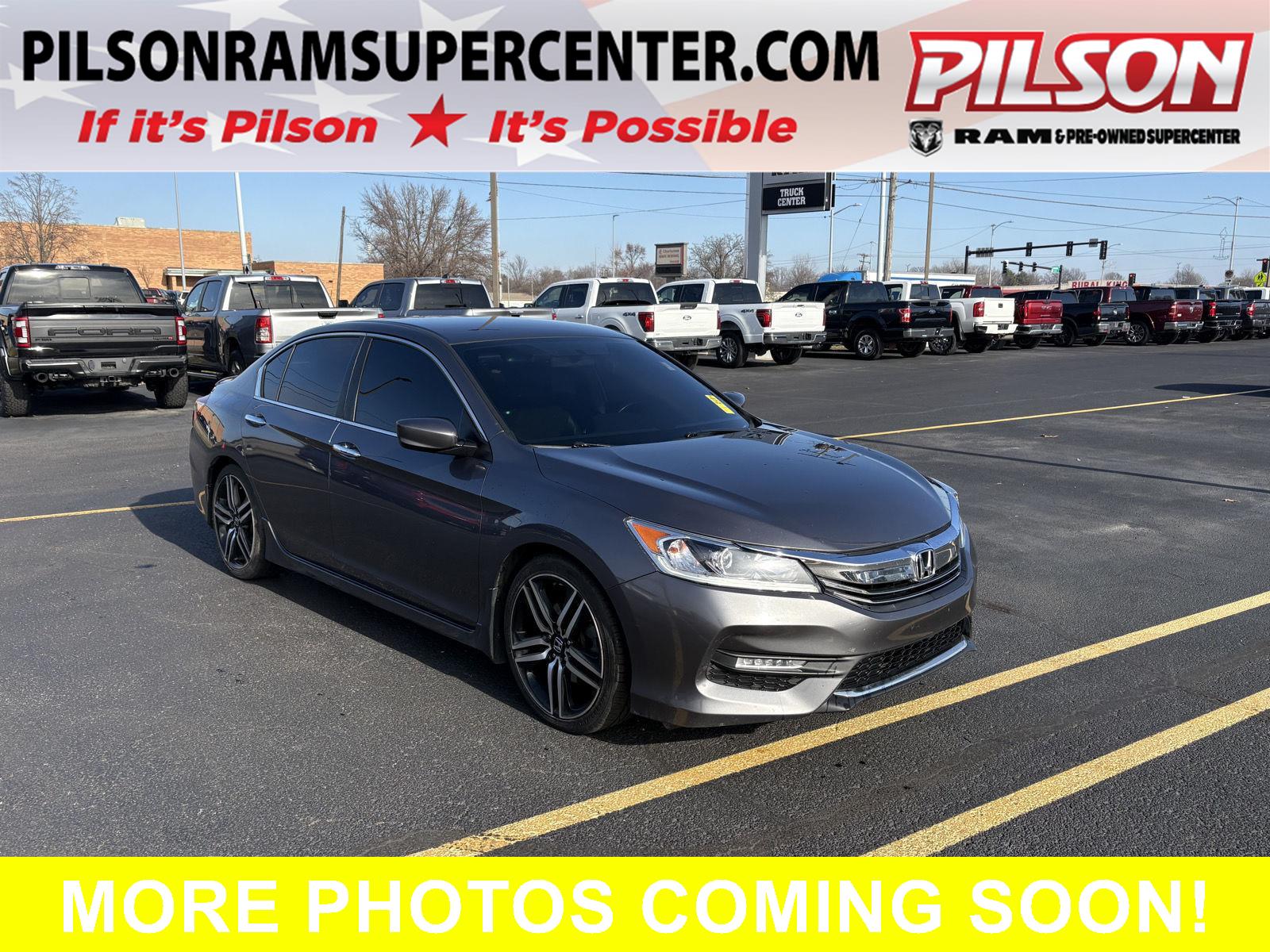 2016 Honda Accord Sport's photo