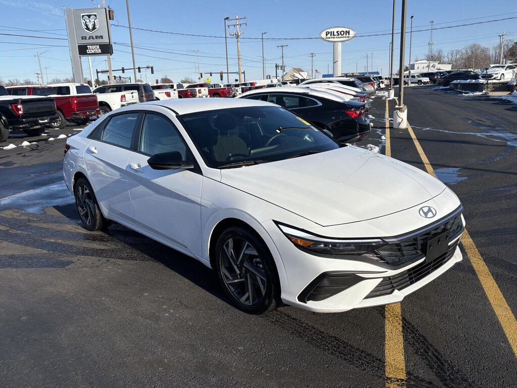 Used 2025 Hyundai Elantra SEL Sport Sedan