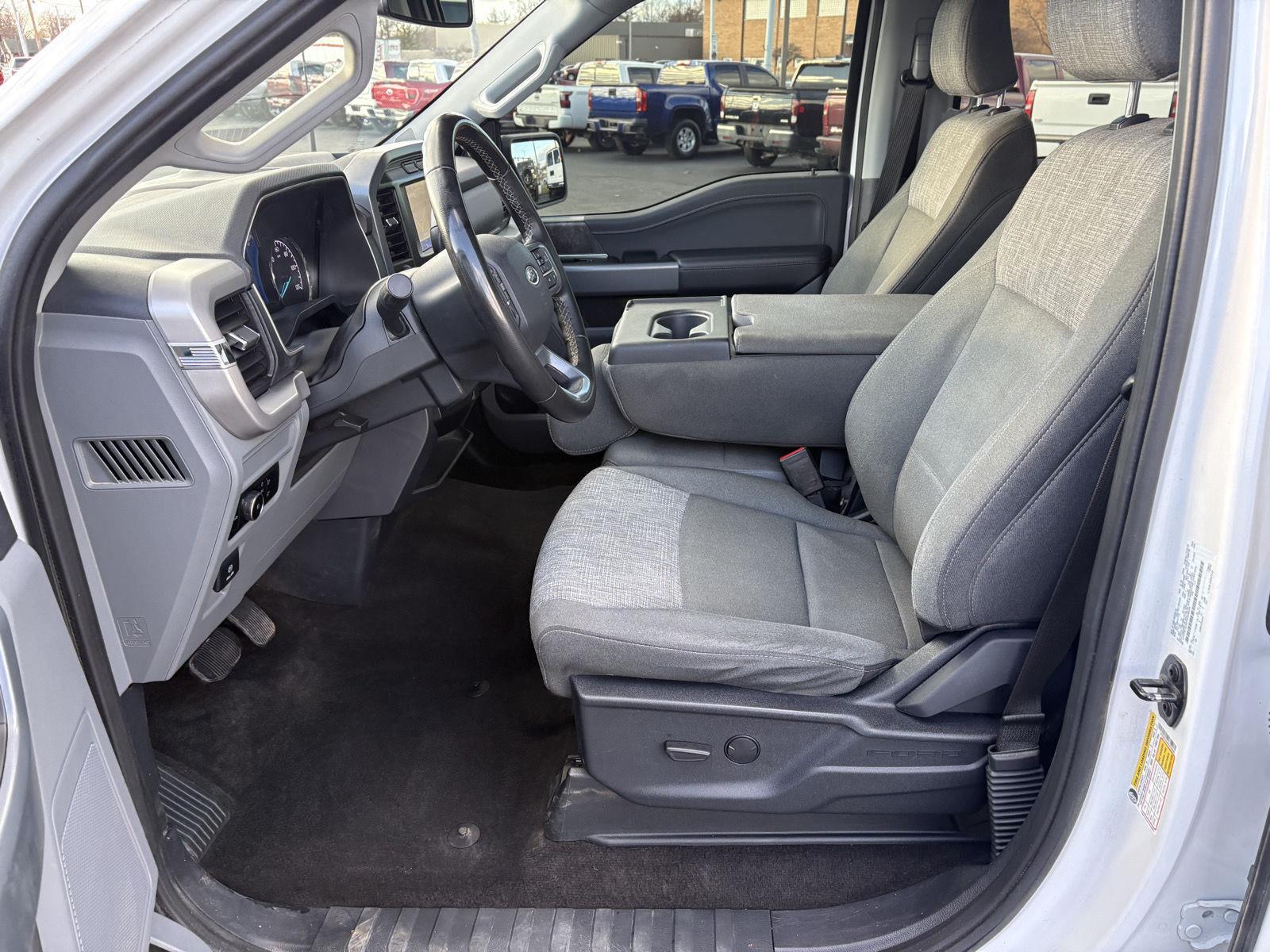 2023 Ford F-150 XLT photo 3