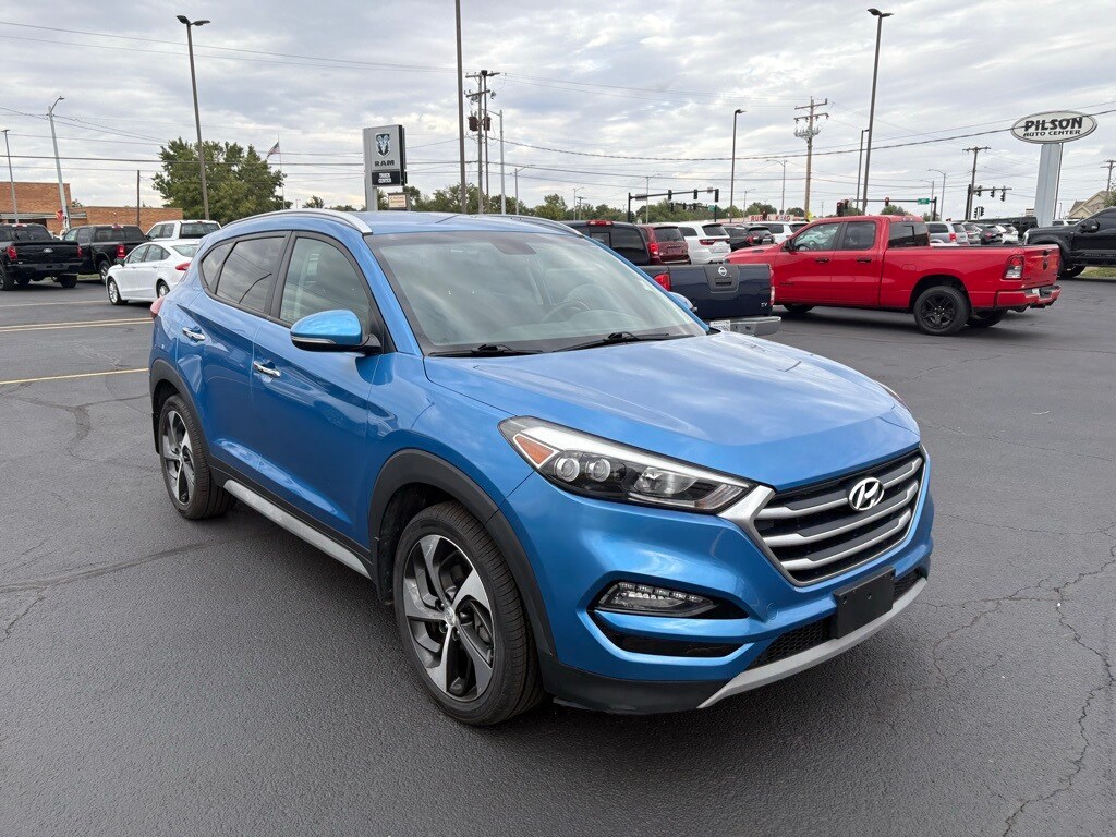 2017 Hyundai Tucson Limited photo 2
