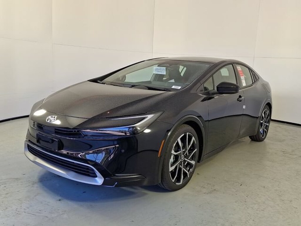 New 2026 Toyota Prius Plug-In Hybrid XSE Premium Hatchback