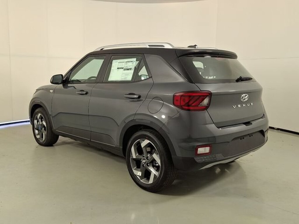 New 2026 Hyundai Venue SEL w/Two-Tone Roof SUV