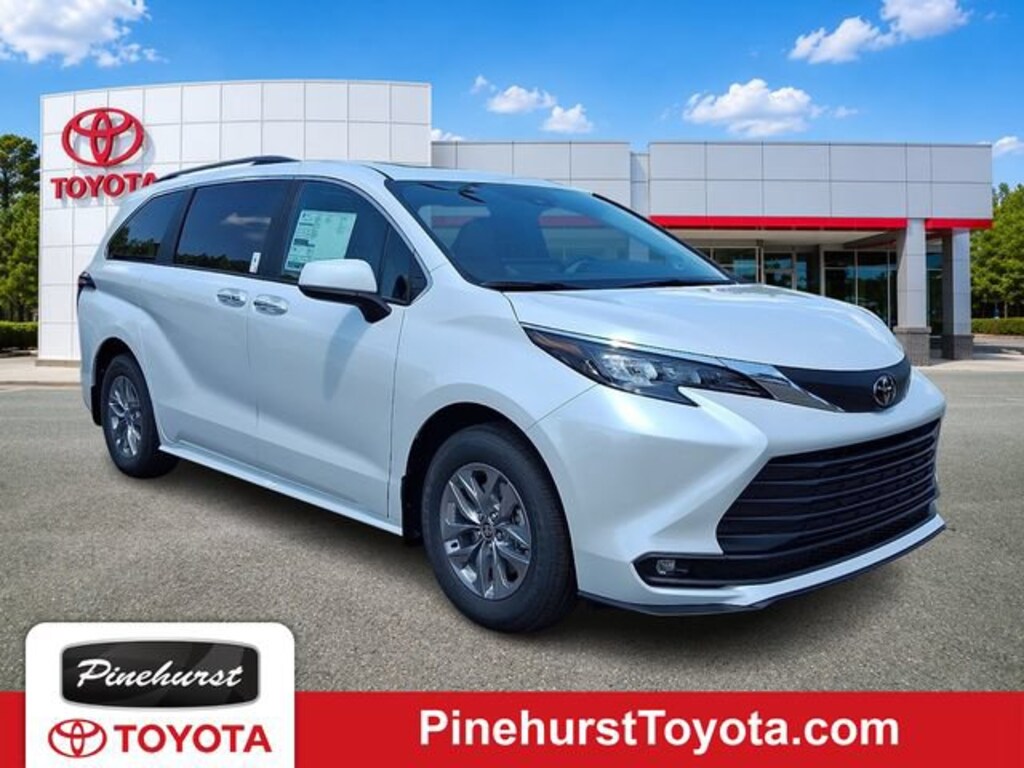 New 2026 Toyota Sienna XLE Van Passenger Van