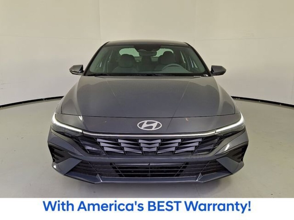 New 2026 Hyundai Elantra SE Sedan
