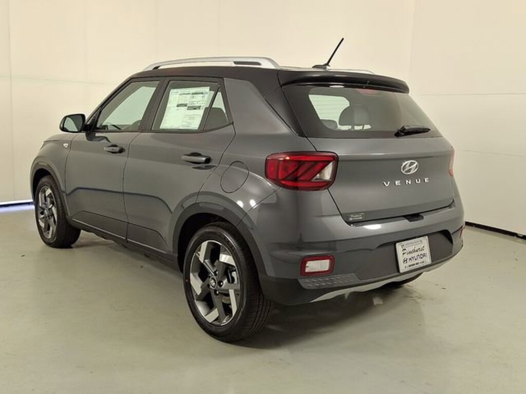 New 2026 Hyundai Venue SEL w/Two-Tone Roof SUV
