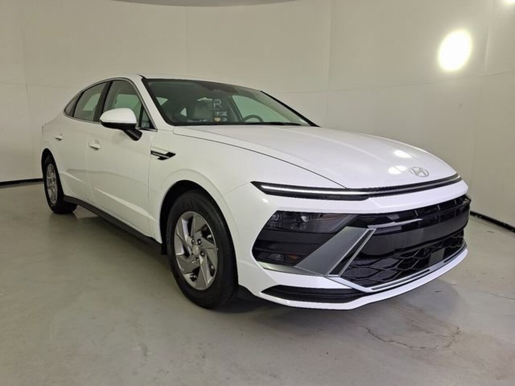 New 2026 Hyundai Sonata SE Sedan