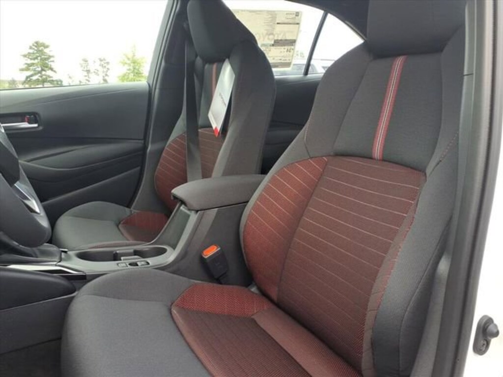 New 2026 Toyota Corolla SE Sedan