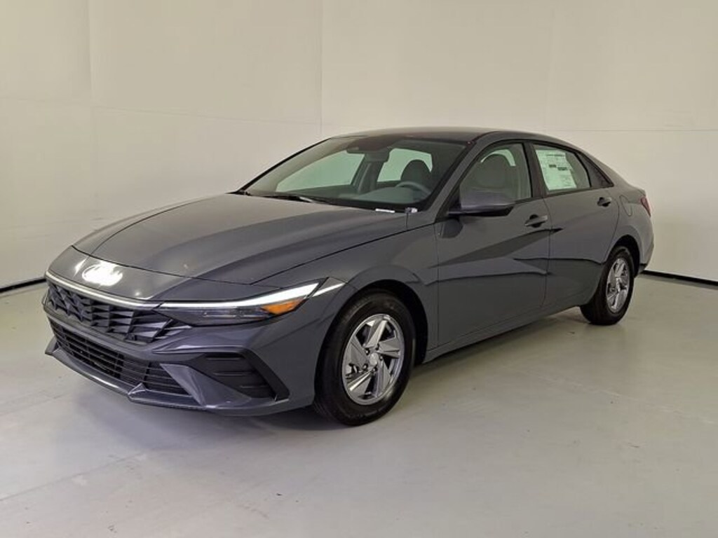 New 2026 Hyundai Elantra SE Sedan