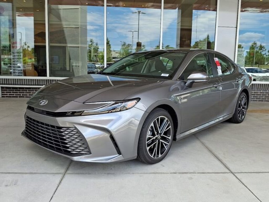 New 2026 Toyota Camry SE Sedan