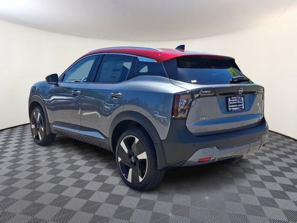 New 2026 Nissan Kicks SR SUV