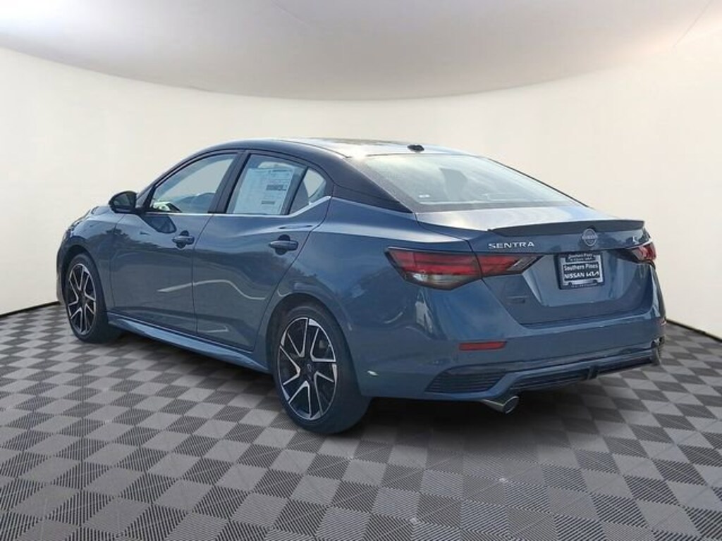 New 2025 Nissan Sentra SR Sedan