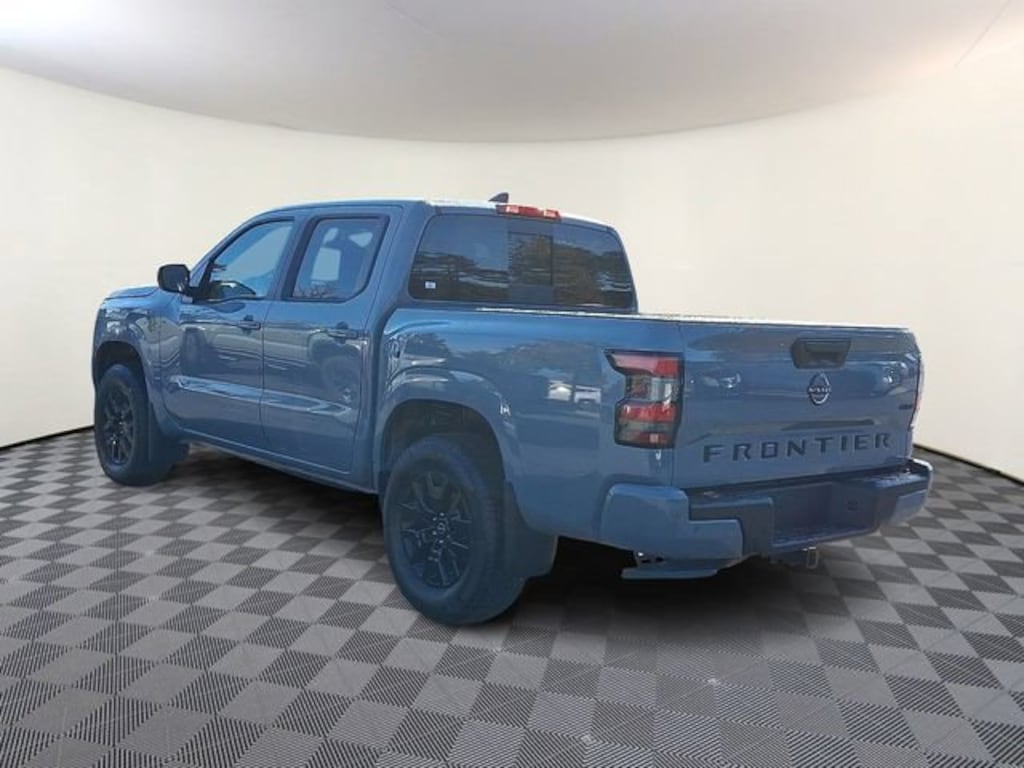 New 2026 Nissan Frontier SV Truck Crew Cab