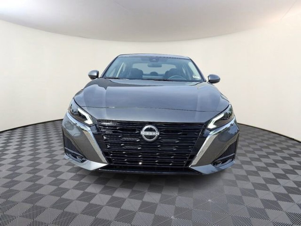 New 2025 Nissan Altima SL Sedan