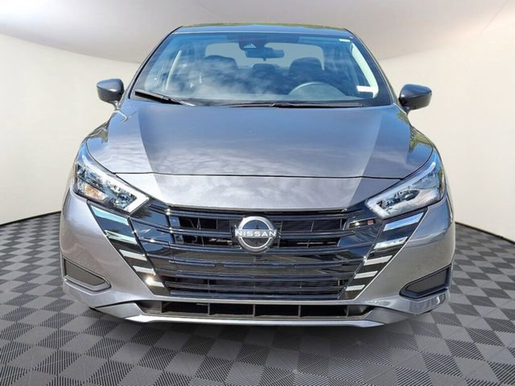New 2025 Nissan Versa 1.6 S Sedan