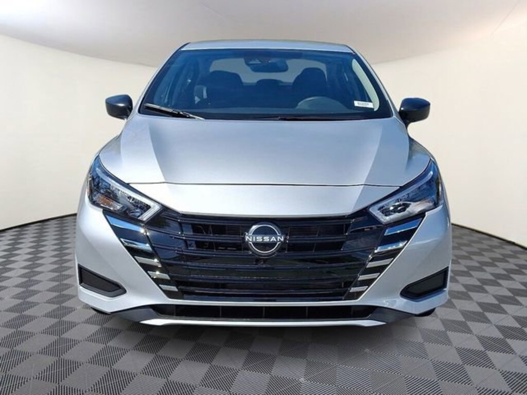 New 2025 Nissan Versa 1.6 S Sedan
