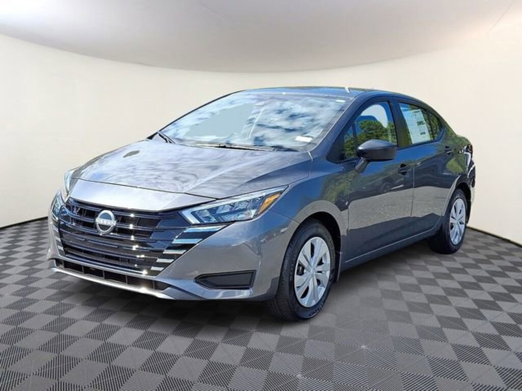 New 2025 Nissan Versa 1.6 S Sedan