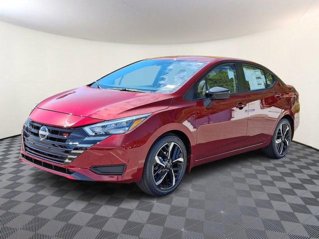 New 2025 Nissan Versa 1.6 SR Sedan