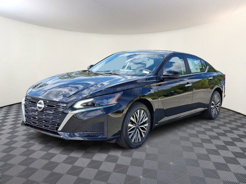 New 2025 Nissan Altima SV Sedan