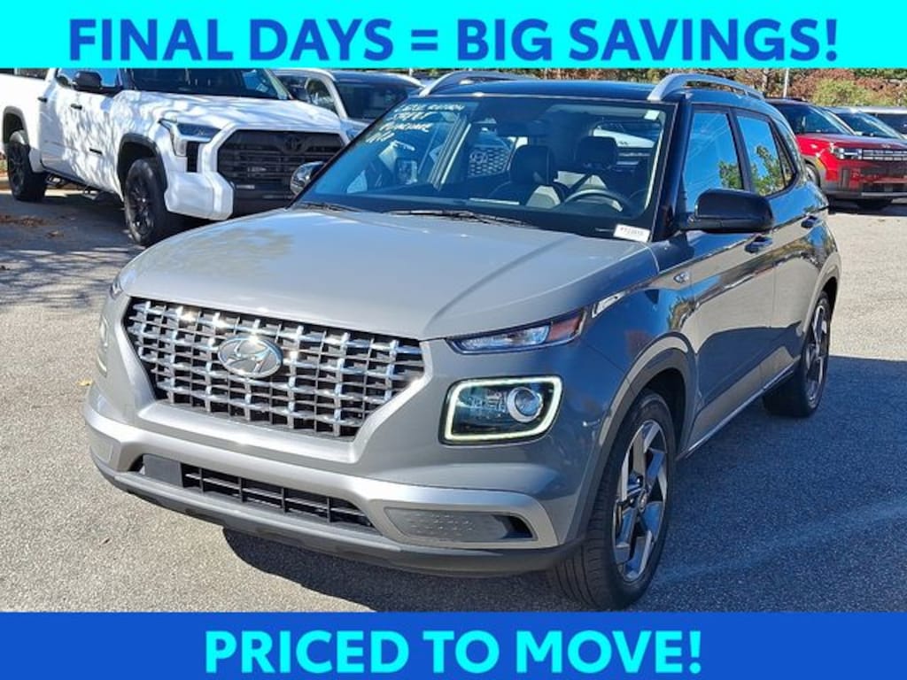 Used 2023 Hyundai Venue Limited SUV