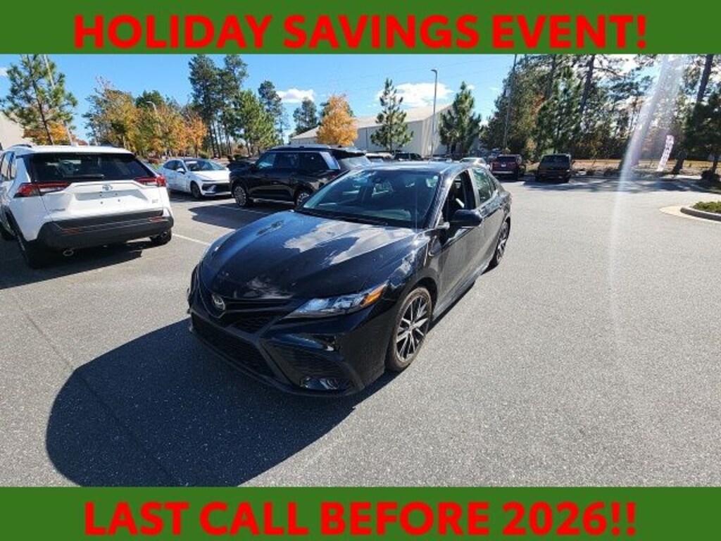 Used 2023 Toyota Camry SE Sedan