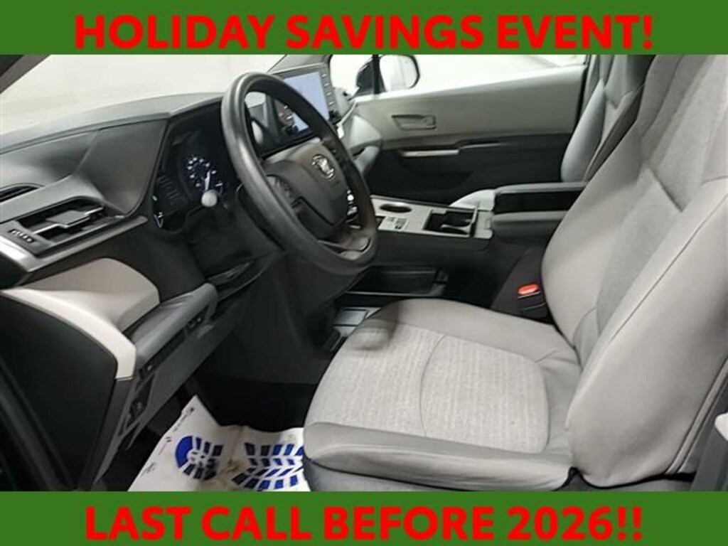 Used 2024 Toyota Sienna LE 8 Passenger Van Passenger Van