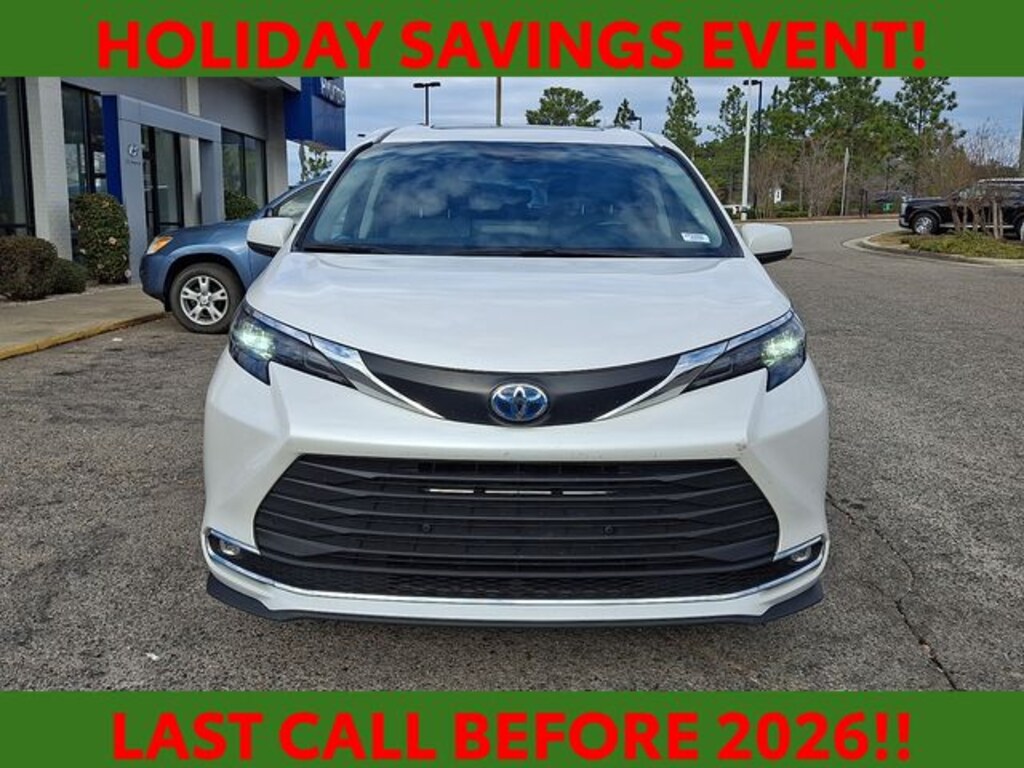 Used 2024 Toyota Sienna XLE Van Passenger Van