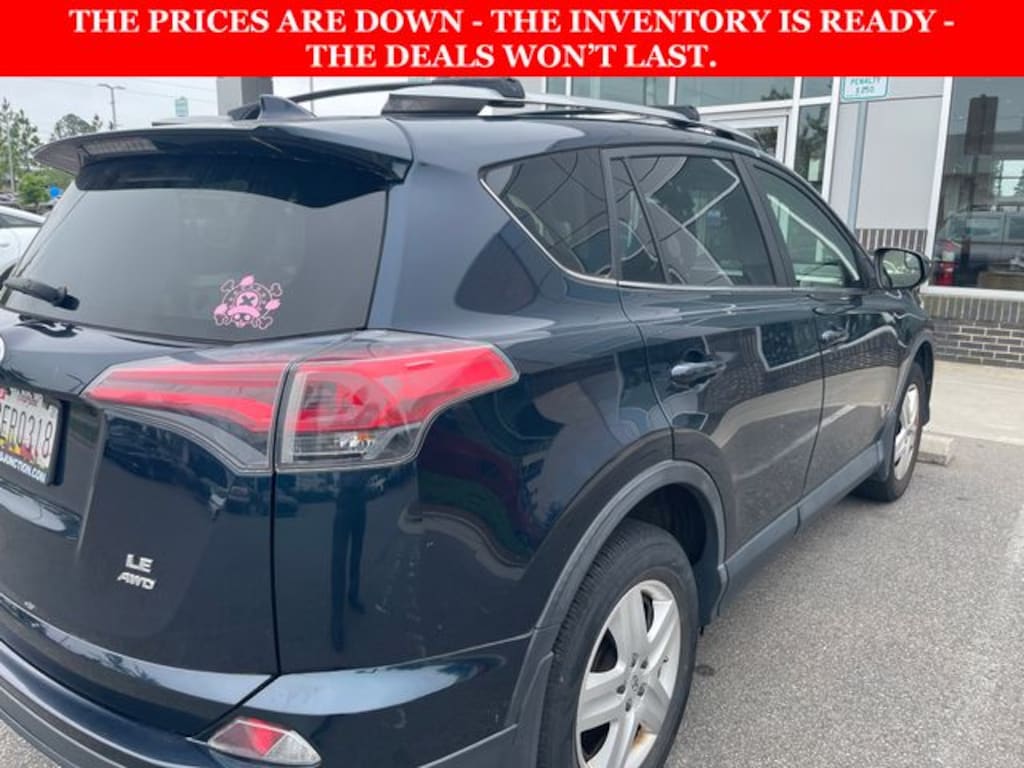 Used 2017 Toyota RAV4 LE SUV