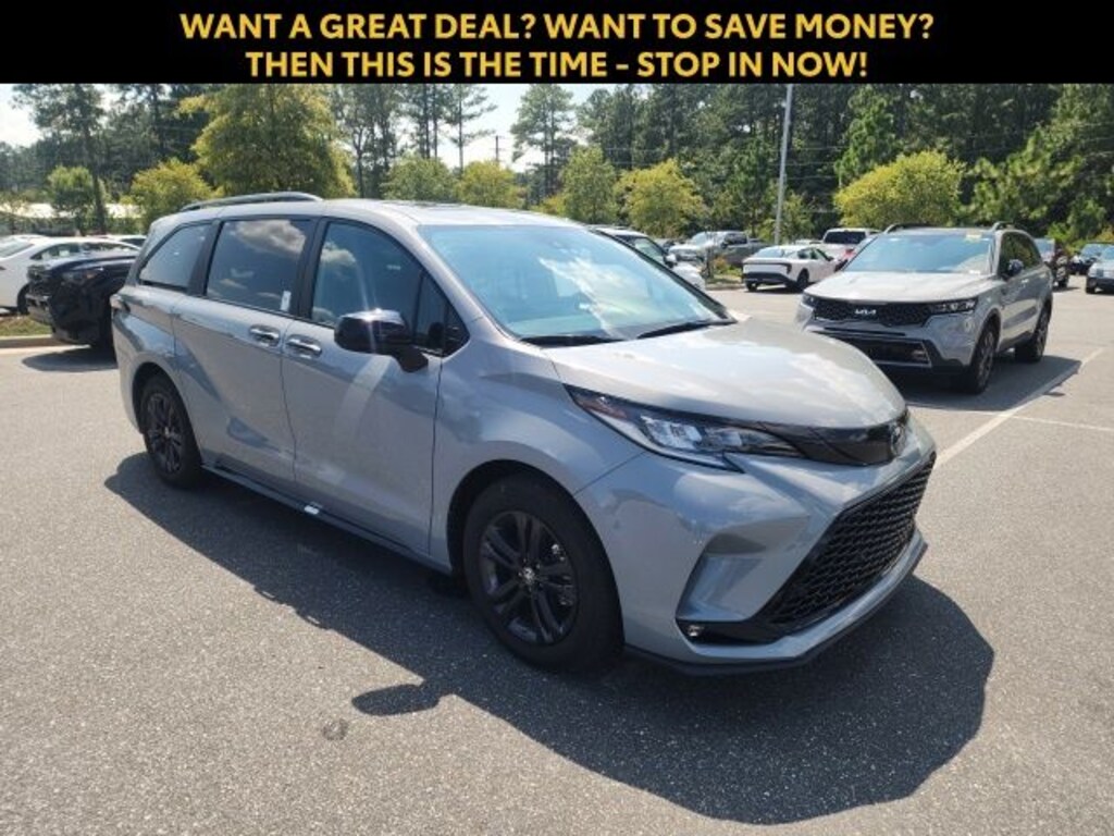 Used 2025 Toyota Sienna XSE 7 Passenger Van Passenger Van