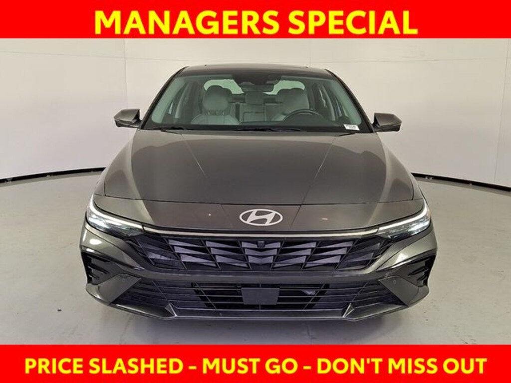 Used 2024 Hyundai Elantra Limited Sedan