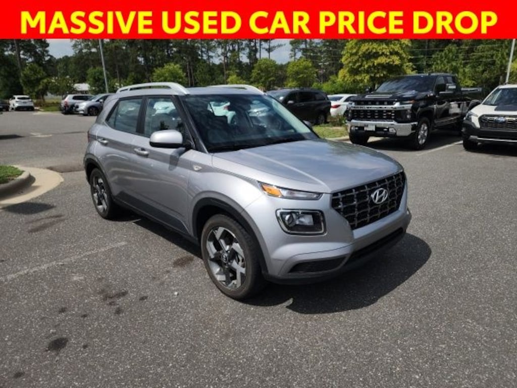 Used 2024 Hyundai Venue SEL SUV