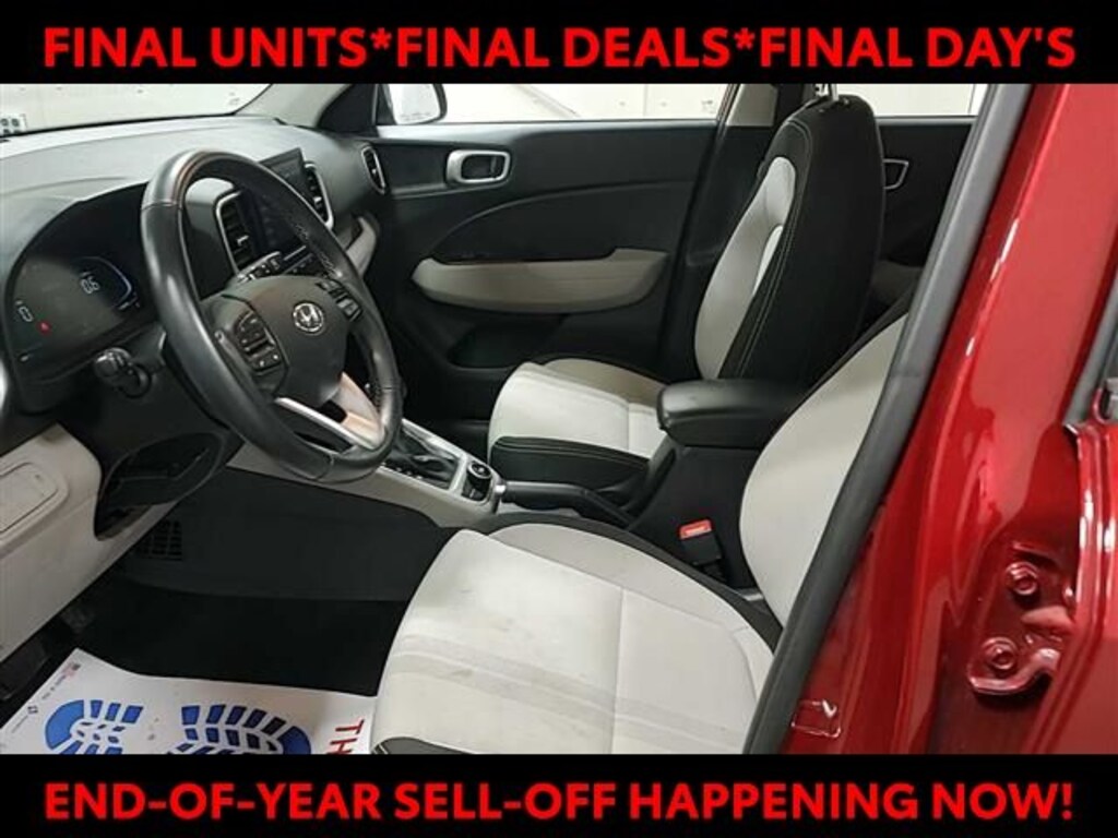 Used 2024 Hyundai Venue SEL SUV