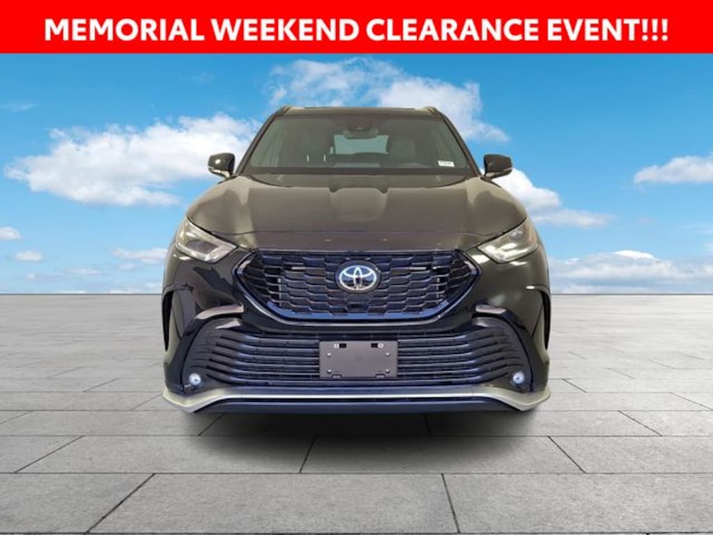 Used 2023 Toyota Highlander L SUV