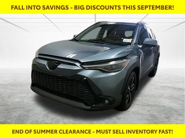 2024 Toyota Corolla Cross Hybrid XSE photo 2
