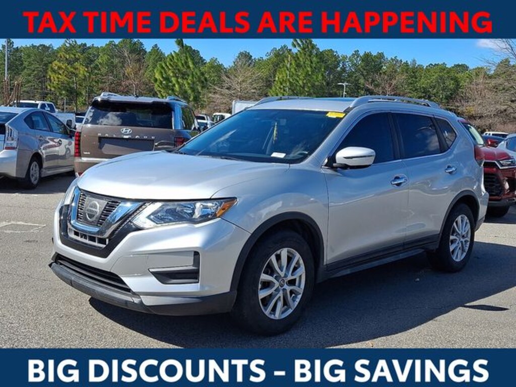 Used 2017 Nissan Rogue SV SUV