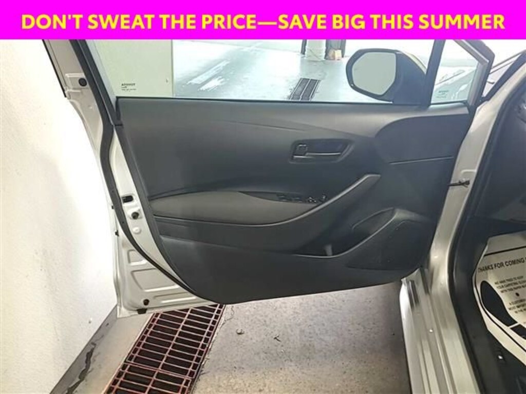 Used 2025 Toyota Corolla LE Sedan