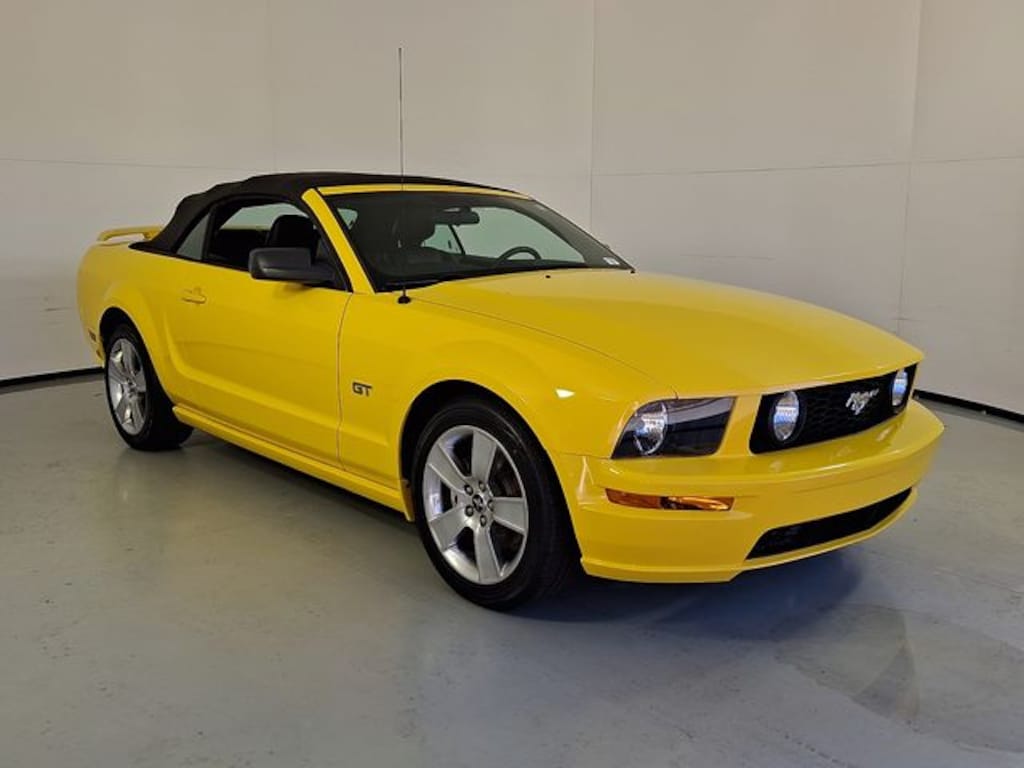 Used 2006 Ford Mustang Convertible