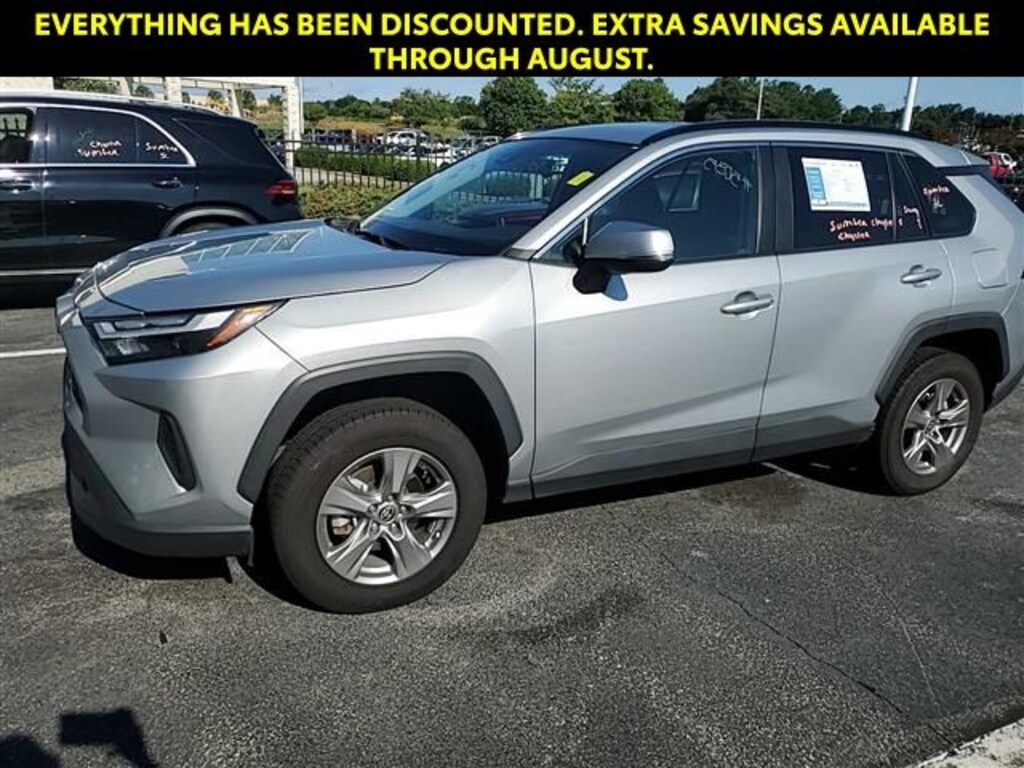 Used 2025 Toyota RAV4 XLE SUV