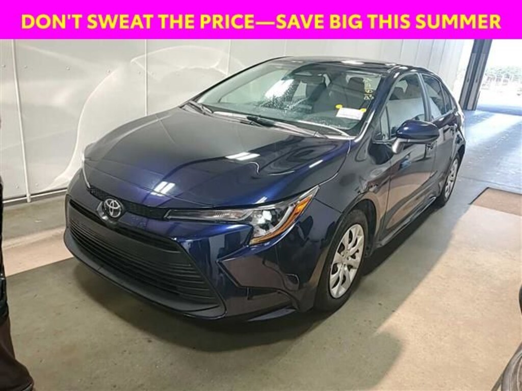 Used 2025 Toyota Corolla LE Sedan