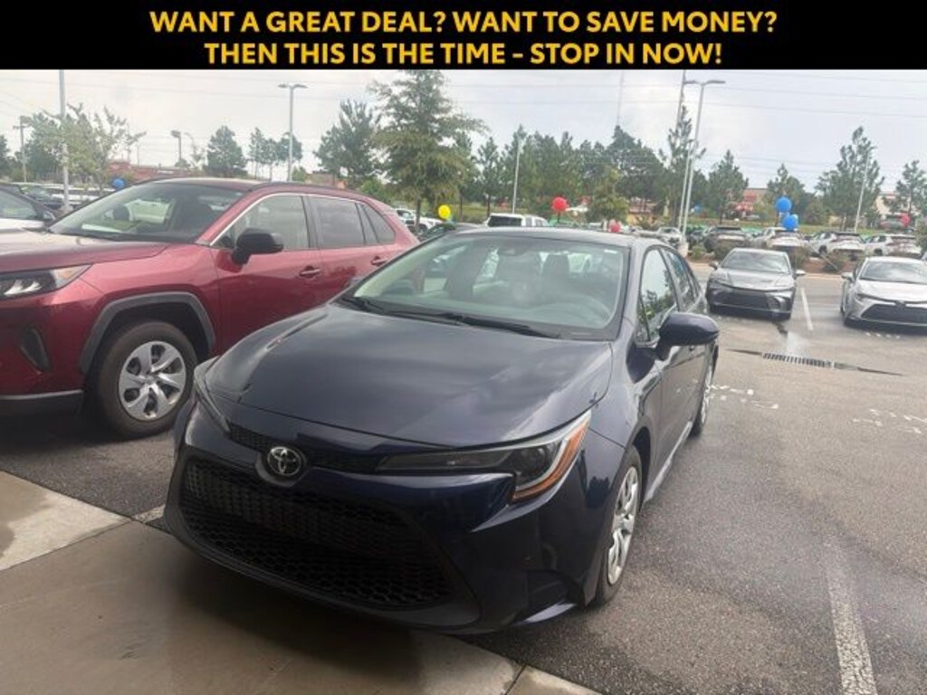Used 2022 Toyota Corolla LE Sedan